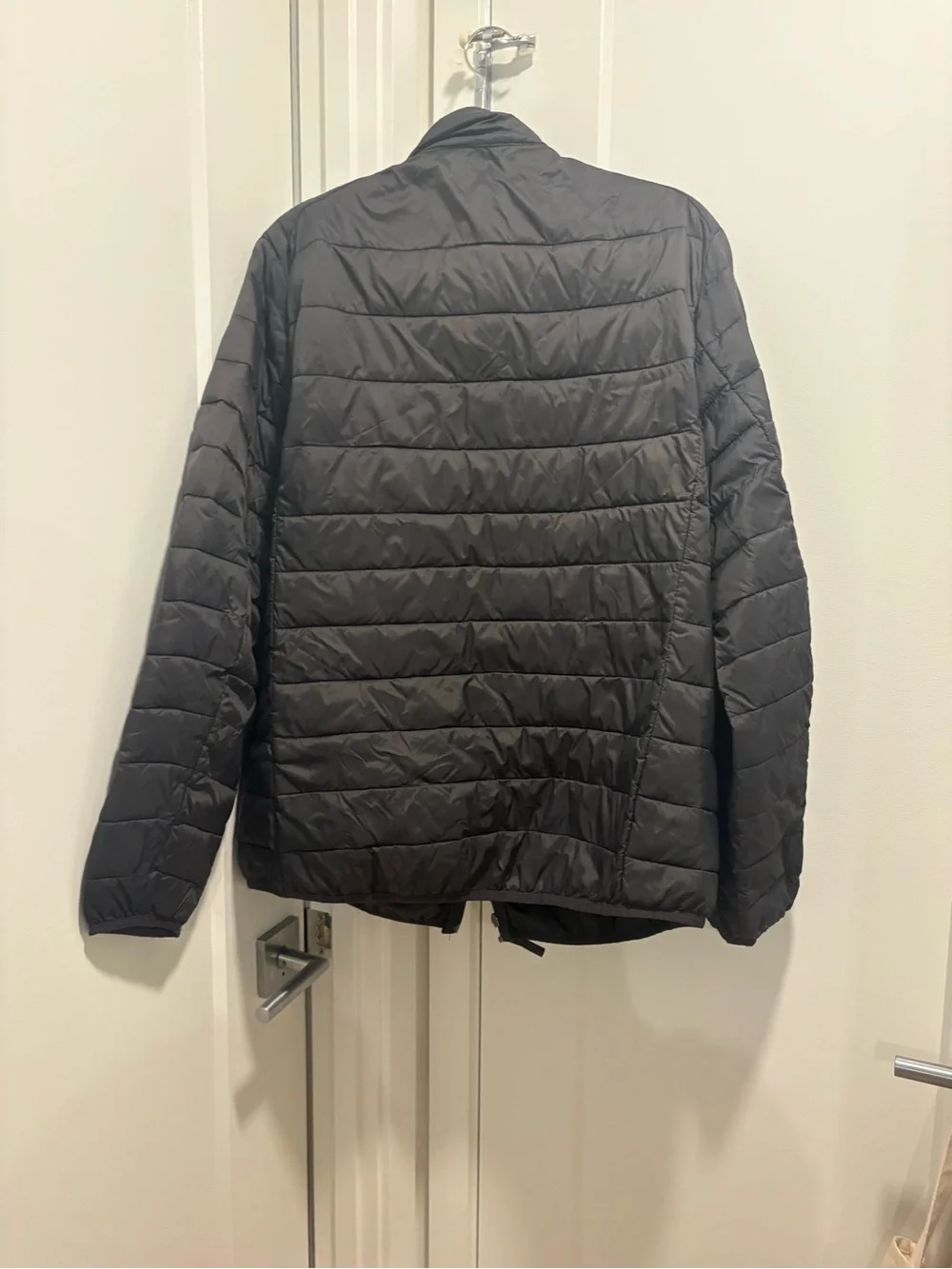 Men’s size L Amazon Essentials jacket